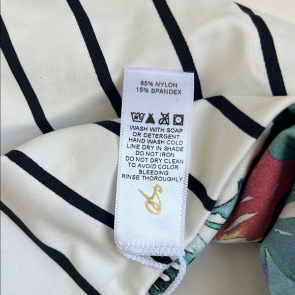 WET Swimwear Brie Reversable Open Back One Piece Swimsuit - M - Picture 10 of 11